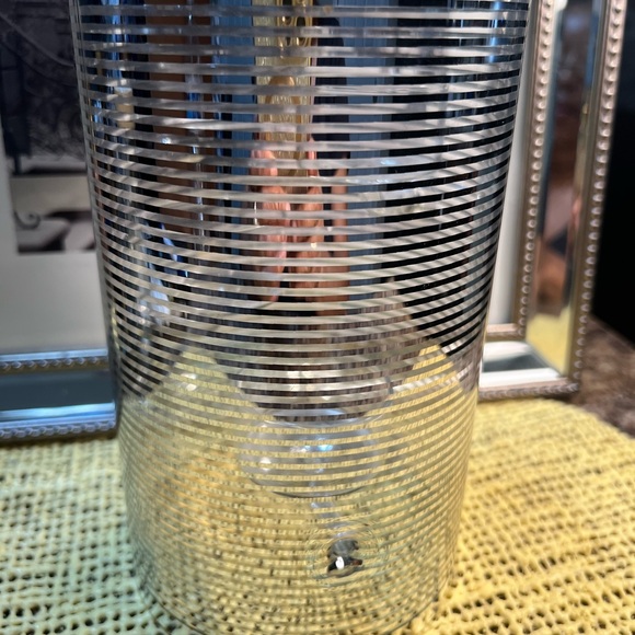 Cylinder vase candle holder.0 - Picture 2 of 7